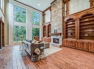 9566 Briar Forest Dr, Houston, TX 77063