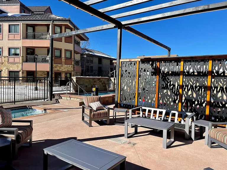 535 S Park Ave #ID1387661P — Photo 26