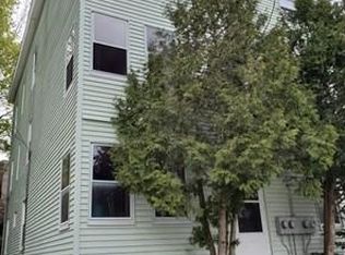 29 Oak St, Gardner, MA 01440