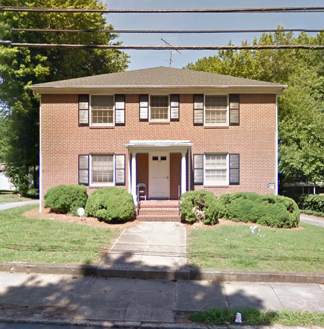1194 W. Fourth Street Apt C — Photo 1