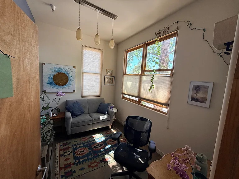 1012 Marquez Pl #303A — Photo 3