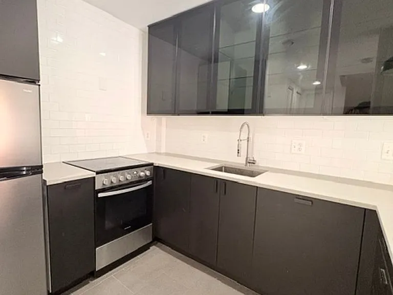 3225 Grace St NW #208 — Photo 5