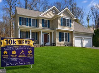 3308 McCorkle Ct, Triangle, VA 22172