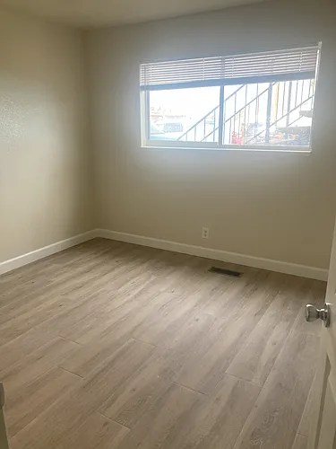 1370 Evelyn Way Photo 1