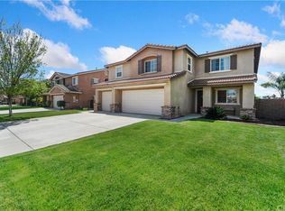 9247 Santa Barbara Dr, Riverside, CA 92508