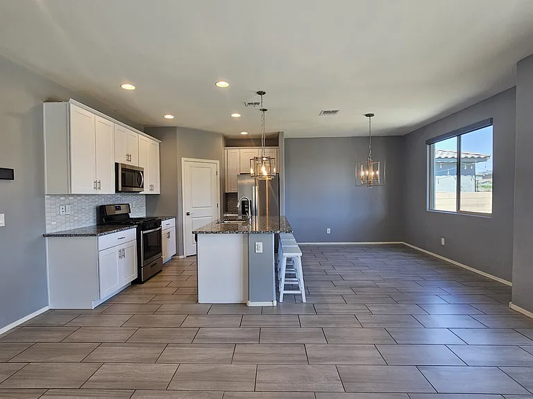 10679 W Golson Dr — Photo 8