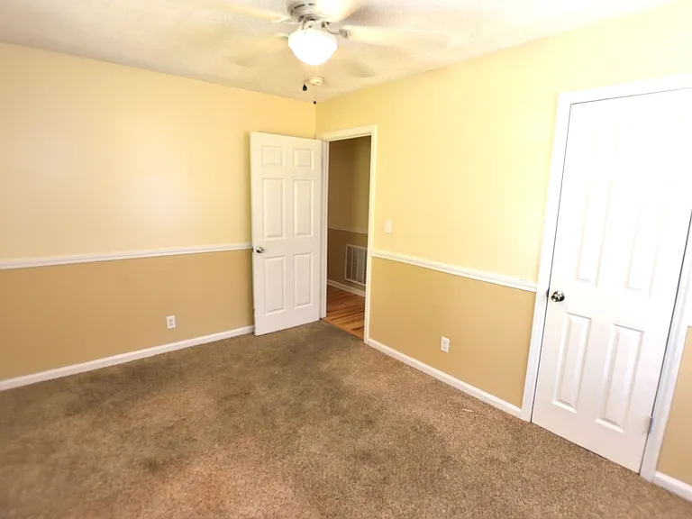 1581 Charter Dr — Photo 11