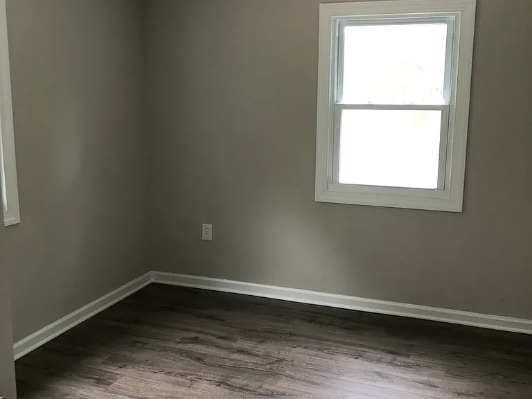 22165 Saint Louis Rd — Photo 14