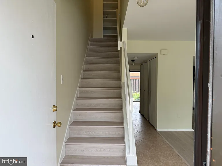1155 Dublin Pl — Photo 3