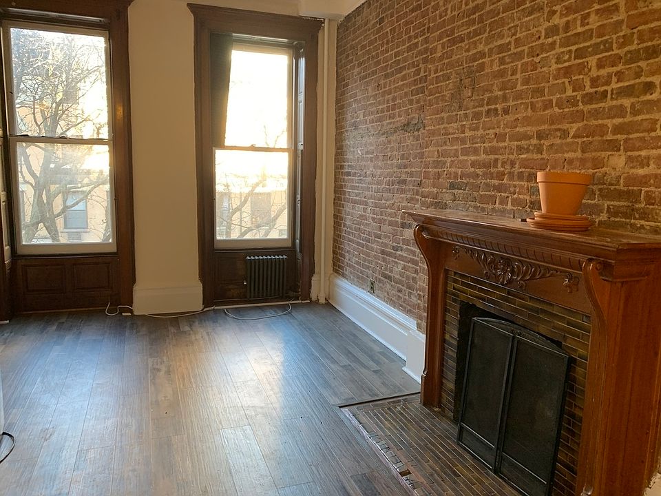 1st image of 16 W 87th St #4