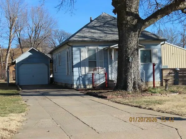 306 Kennedy St, Alma, NE 68920