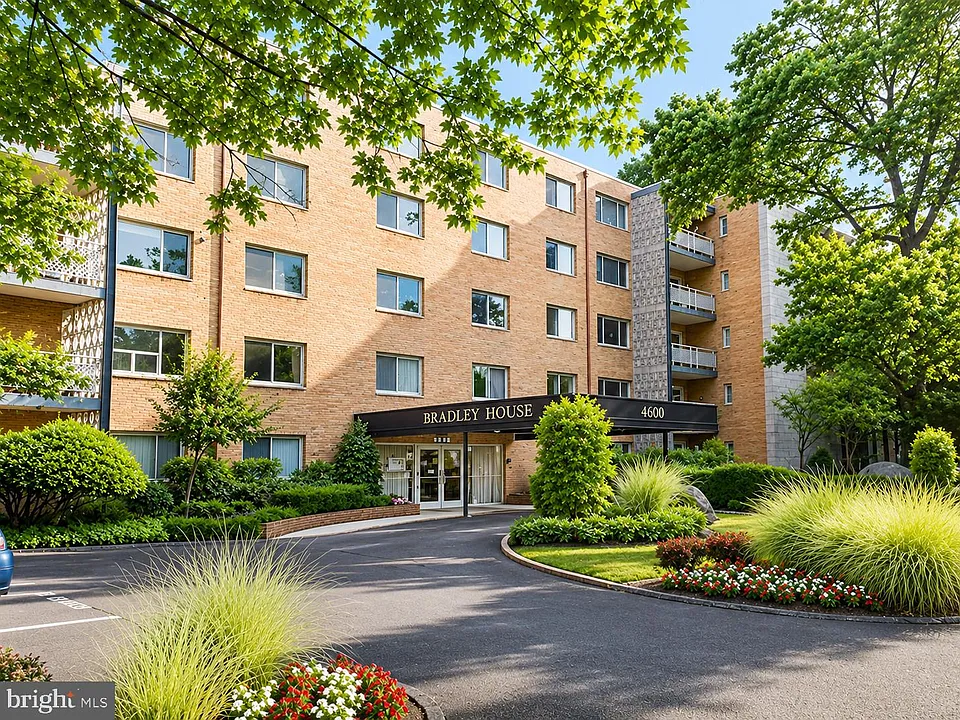 4800 Chevy Chase Dr #404