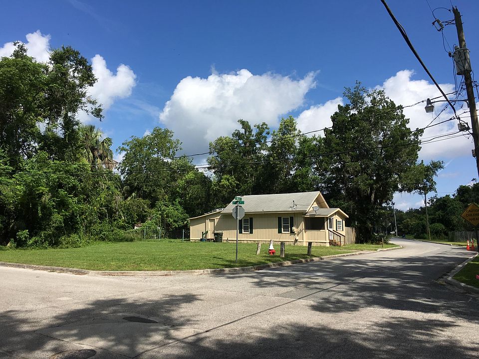 1st image of 409 N Pine Ave
