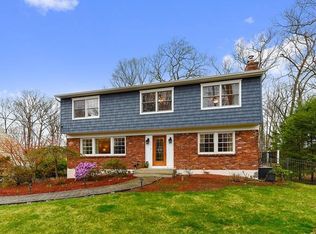 3200 Douglas Dr, Yorktown Heights, NY 10598