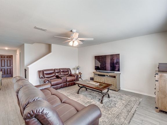 5th image of 4625 Greyberry Dr