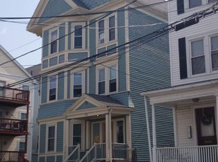 71 Calumet St, Roxbury, MA 02120