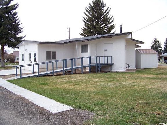 4th image of 134 Hillside Dr