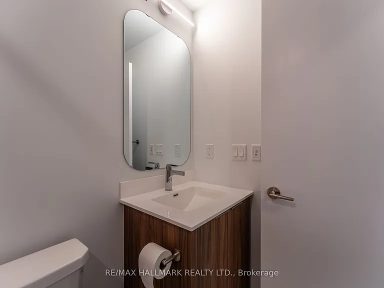 15 Richardson St #316 — Photo 10