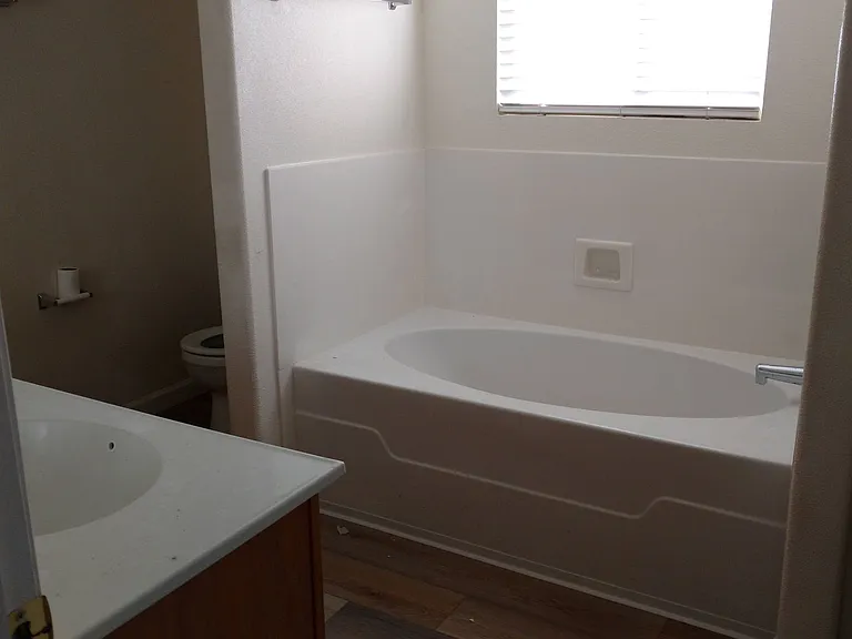 1375 White Bluffs Cir — Photo 10