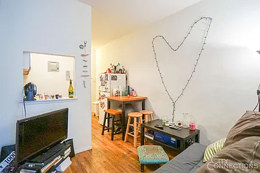 Rented by City Connections Realty