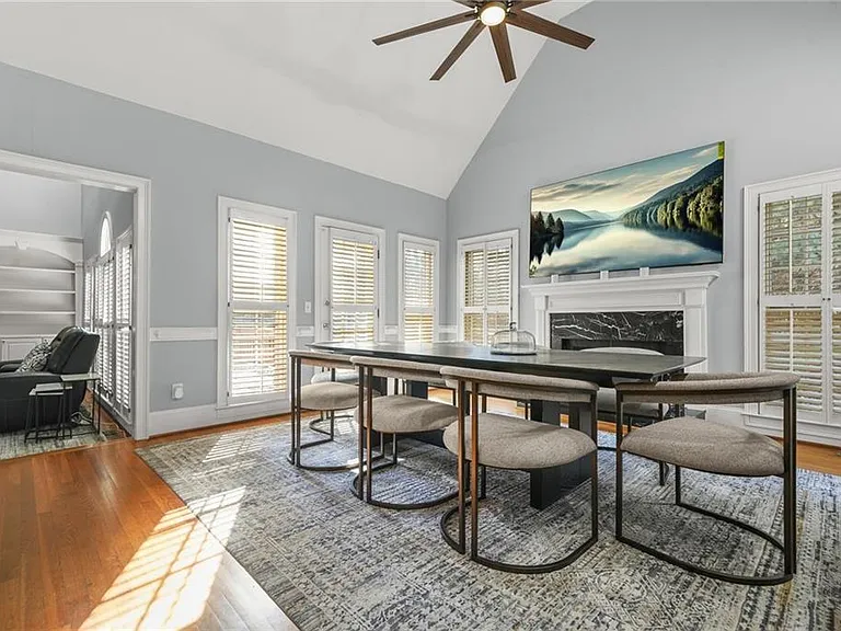 9800 Foxworth Dr — Photo 11