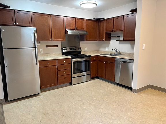 5th image of 277 W Main St APT 46