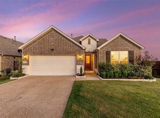1802 Pacific Pearl Ln, Saint Paul, TX 75098
