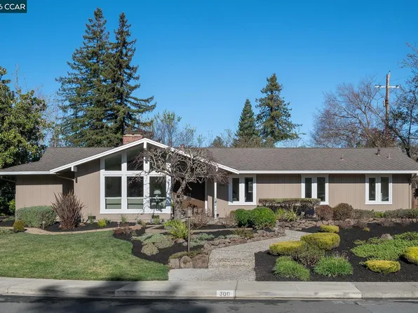 300 Constance Pl, Moraga, CA 94556
