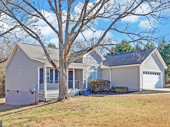 53 Summit Ln, Carnesville, GA 30521