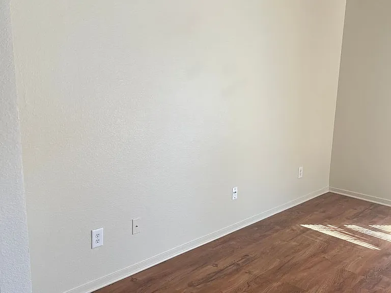 1249 Daybreak Dr — Photo 7