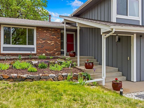 4th image of 2692 S Kenton Court