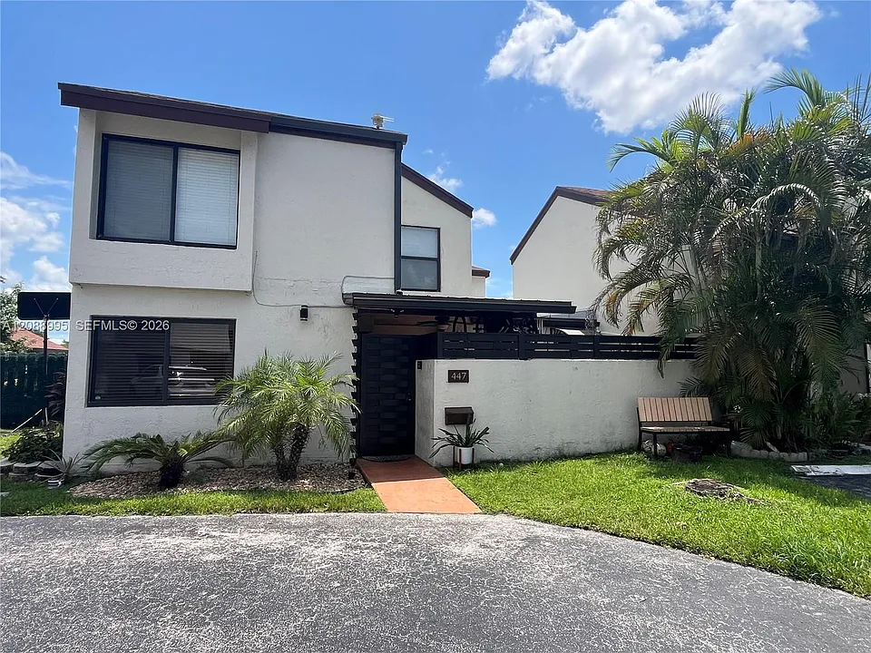 447 NW 98th Ct
