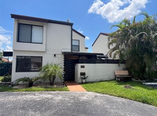 447 NW 98th Ct, Miami, FL 33172