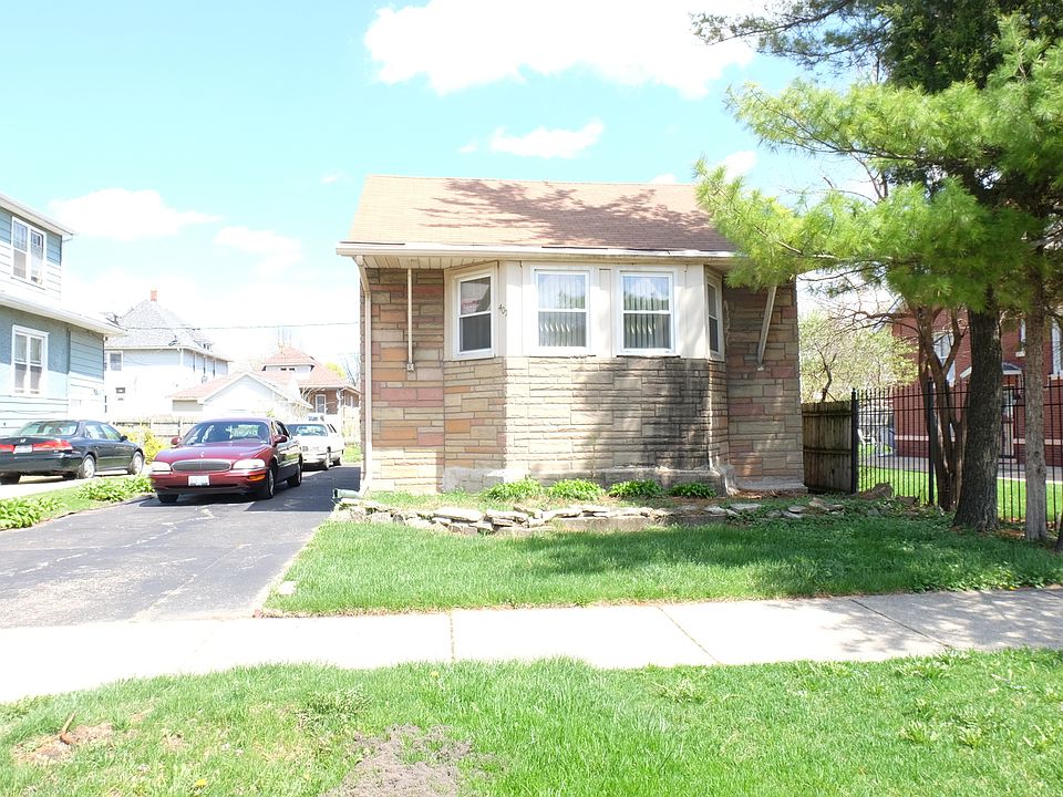 1st image of 407 23rd Ave