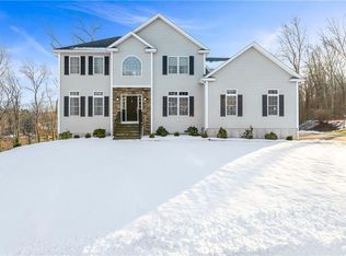 28 Bourque Rd, Cumberland, RI 02864