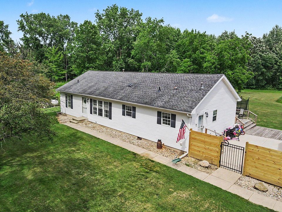 1st image of 56883 Pulver Rd