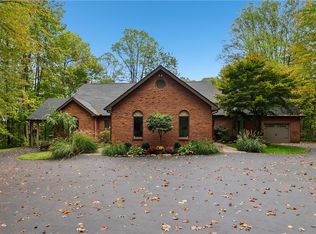 3394 Mercer Rd, New Castle, PA 16105