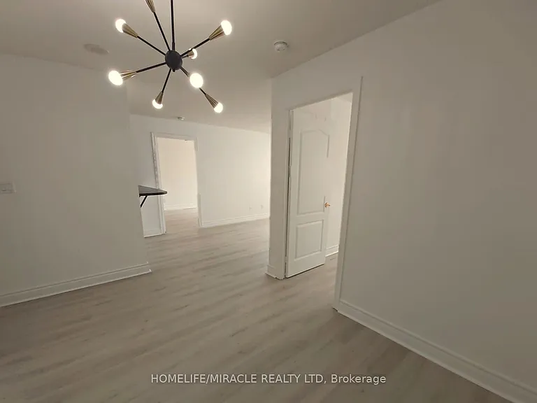 5418 Yonge St #1101 — Photo 13