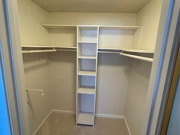 Walk in closet