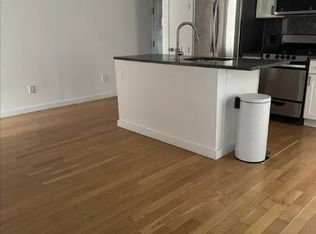 2211 Steinway St APT 3R, Astoria, NY 11105