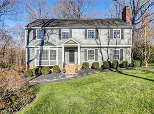 2201 Castlebridge Rd, Midlothian, VA 23113