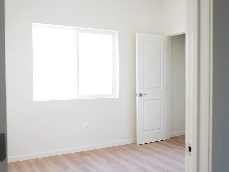 5259 Lexington Ave #3 — Photo 6