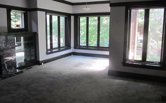 3rd image of 2822 W Eastwood Ave