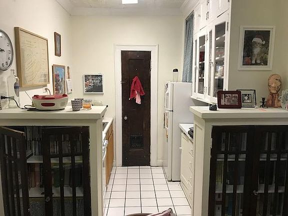 3rd image of 3449 N Elaine Pl APT 203