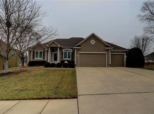 2816 SW 10th St, Lees Summit, MO 64081