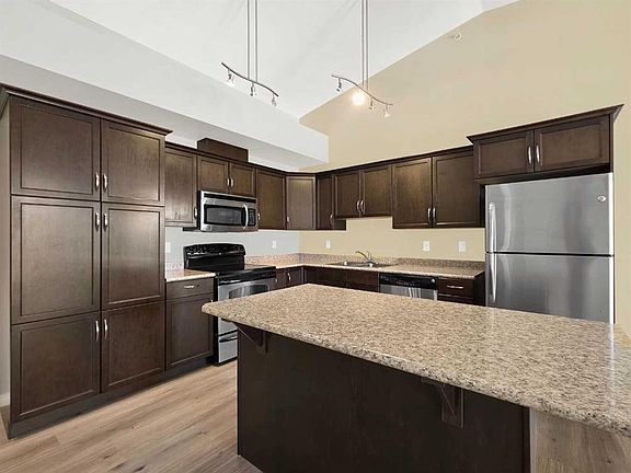 4th image of 160 S Moberly Rd #414