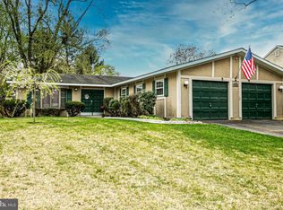 52 Stonegate Dr, Eastampton, NJ 08060