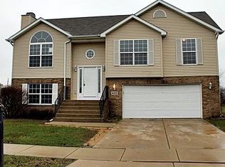 422 Quail Dr, Hobart, IN 46342