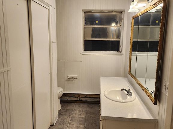 3rd image of 2200-2200 N Ellis St
