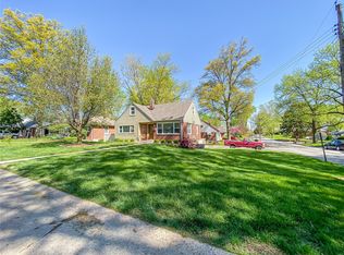 9701 Graystone Ter, Saint Louis, MO 63119